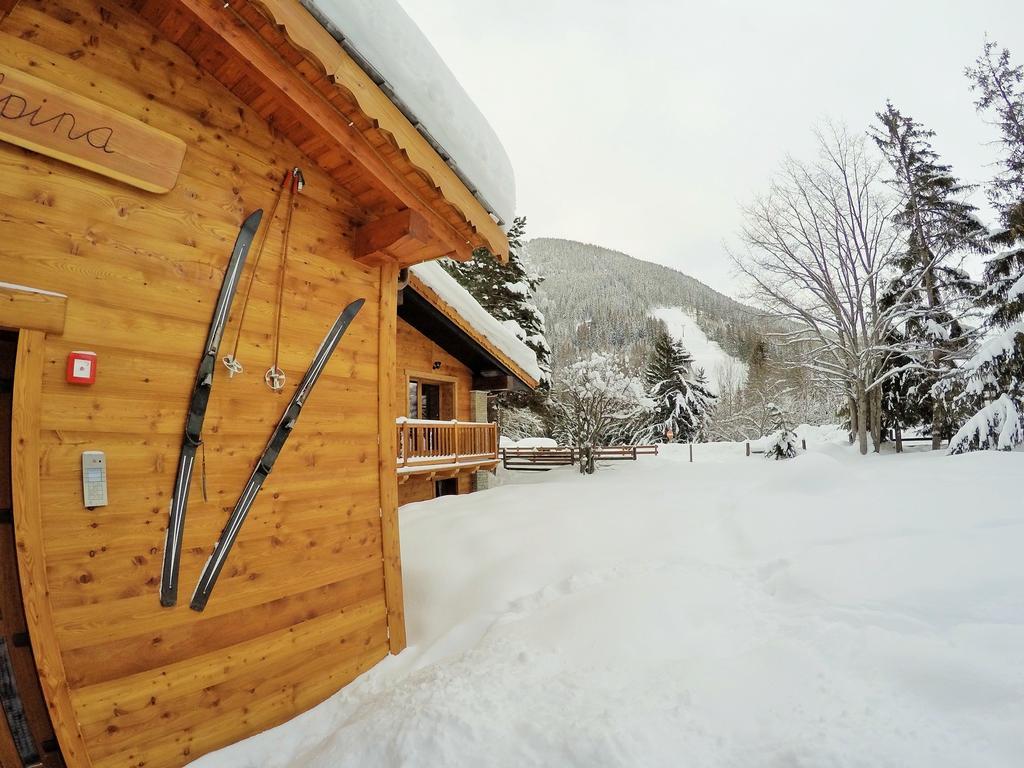 Chalet Alpina Hotel & Apartments La Thuile Bagian luar foto
